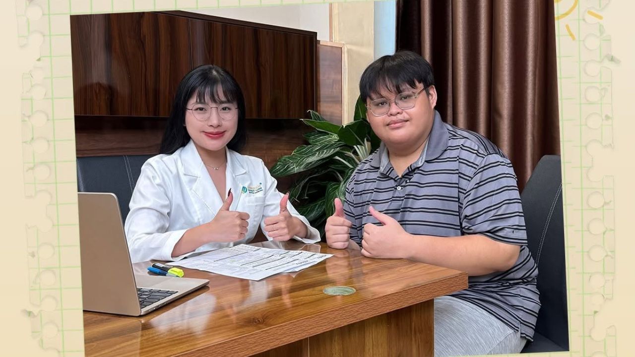 Đưa trẻ đi thăm khám sức khỏe với chuyên gia dinh dưỡng
