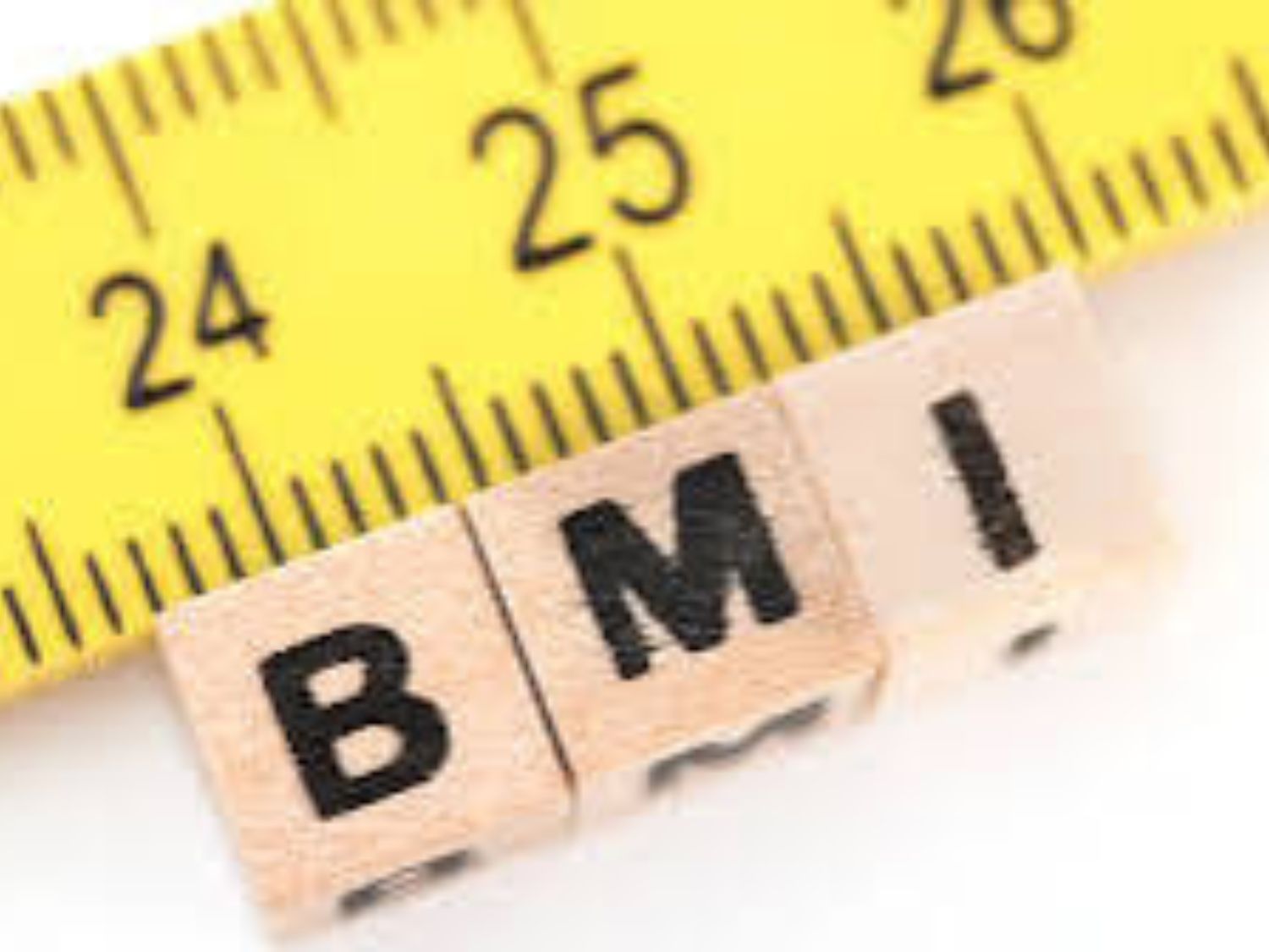 BMI là một chỉ số tham khảo giúp đánh giá tình trạng cân nặng; với trẻ em cần đối chiếu BMI theo tuổi và giới thay vì áp dụng ngưỡng của người trưởng thành.