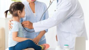 Chuẩn bị khám cân nặng cho con: Hướng dẫn đầy đủ cho cha mẹ theo từng mốc thời gian
